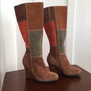 Like New Vegan Suede Wedge Boot